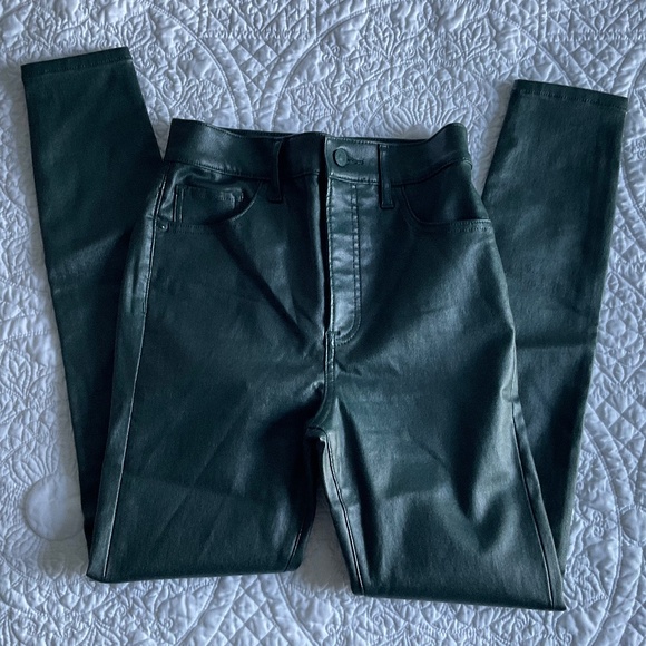 Express Women's Skinny High Rise Faux Leather Hunter Green Pants Size 0 - Picture 1 of 11
